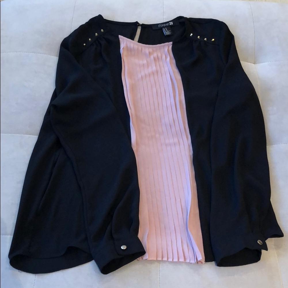Forever 21 women’s size medium blouse